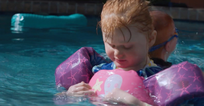 Minna in the pool